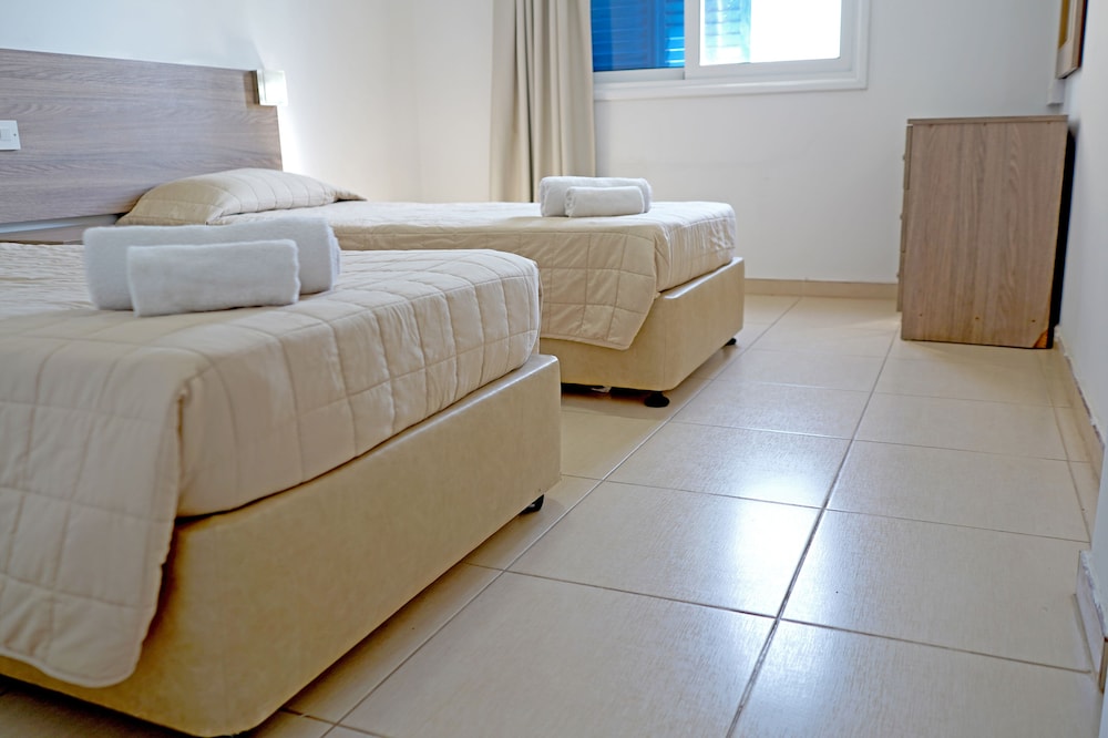 

Genova - Ayia Napa - Green Bungalows Hotel Apartments