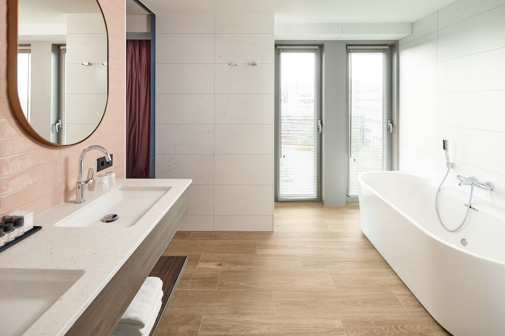 

Milano - Haarlem - Van der Valk Hotel Haarlem