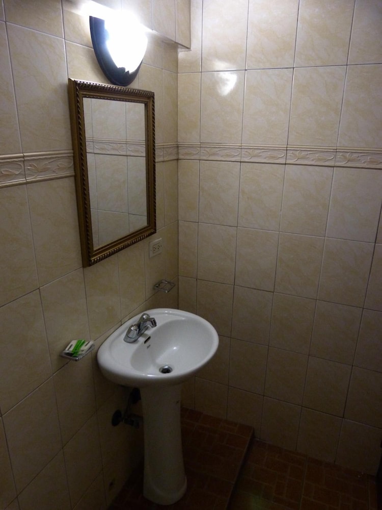 

Roma - Panama - Hotel Montreal