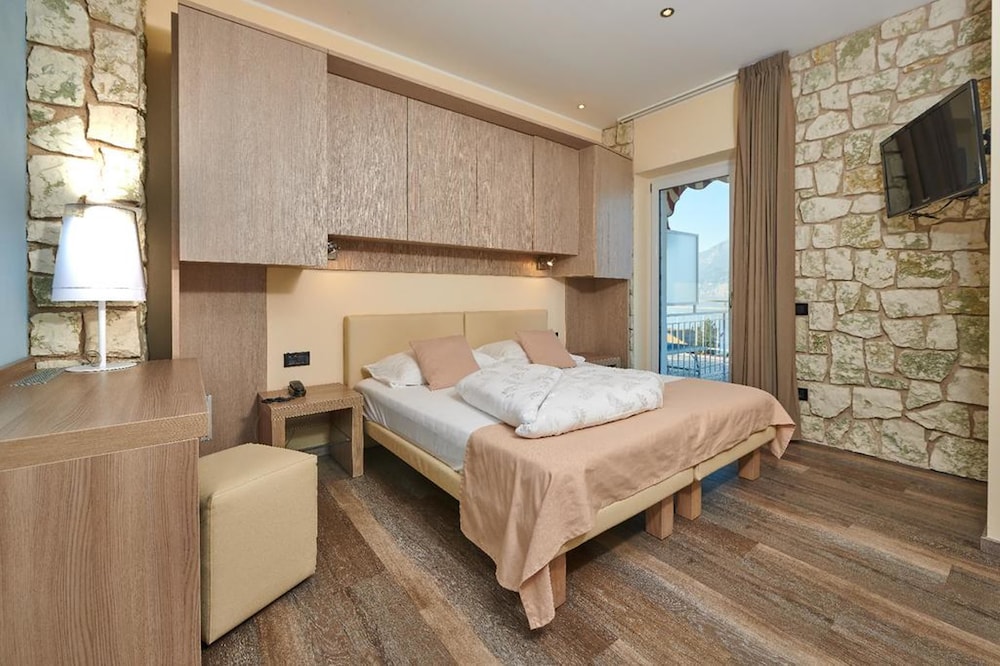 

Milano - Gargnano - Hotel Eden