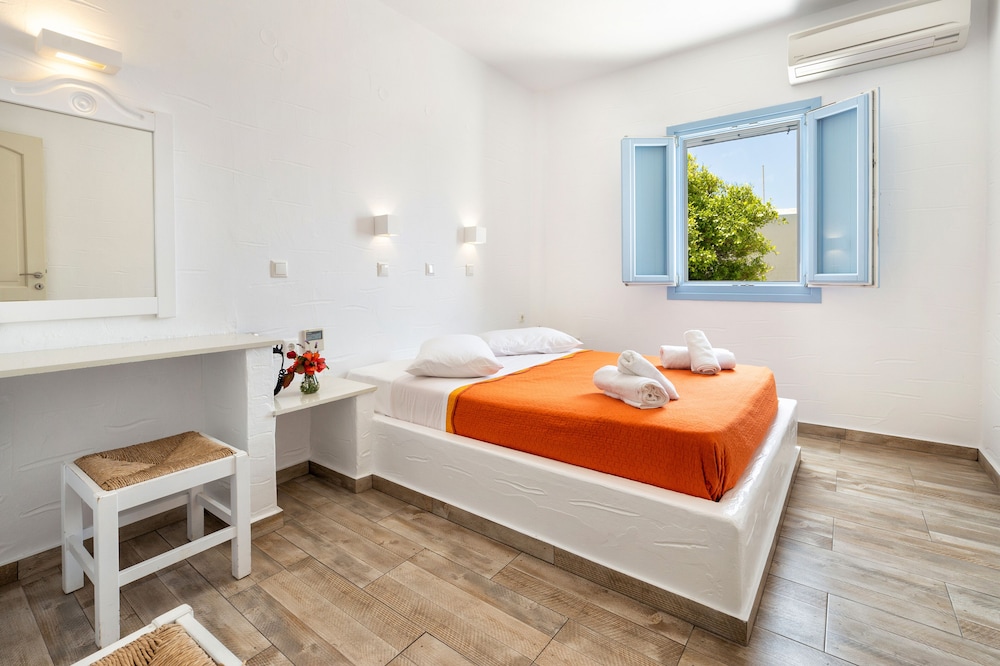 

Bologna - Pounda - Stratos Apartments & Studios