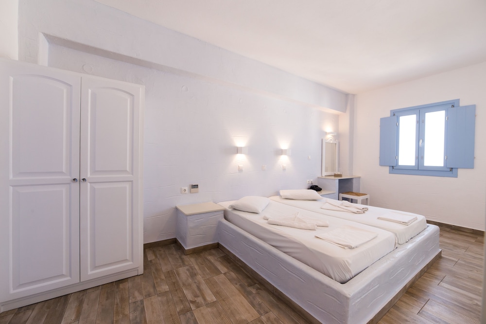 

Bologna - Pounda - Stratos Apartments & Studios
