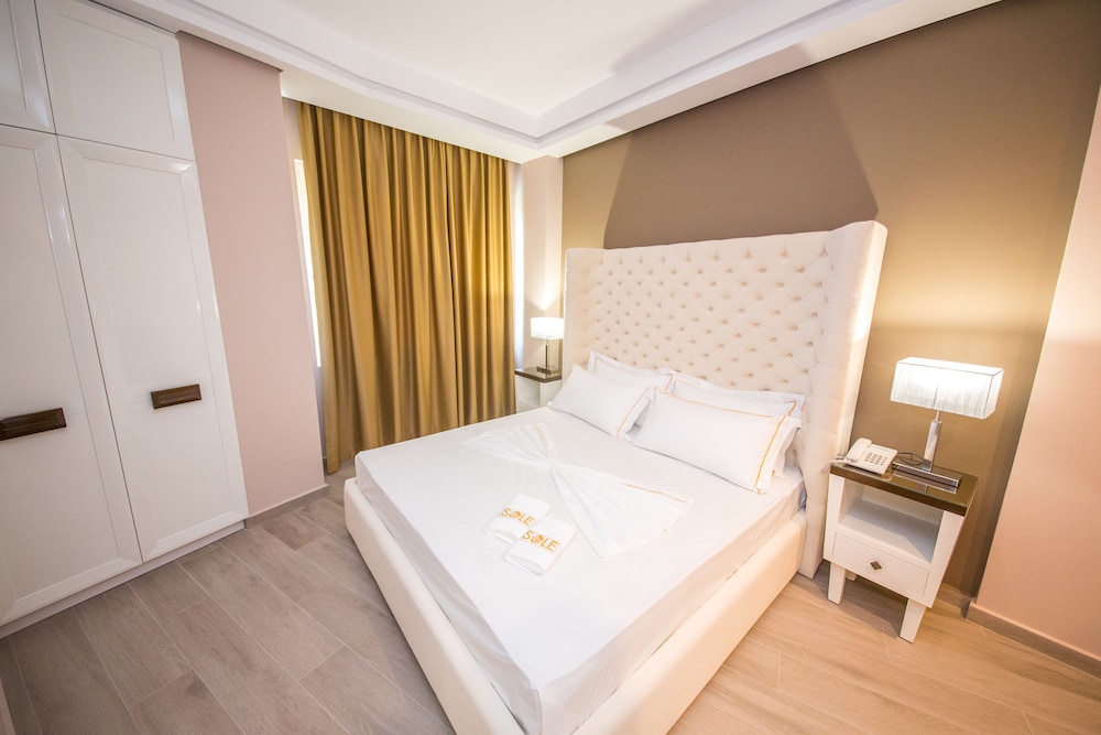 

Lamezia Terme - Borsh - Sole Luna Hotel