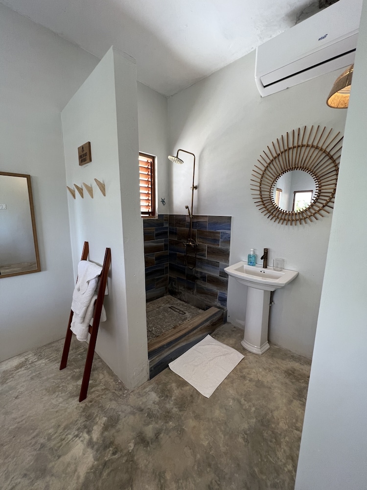 

Napoli - Treasure Beach - Bramble Beach Villa