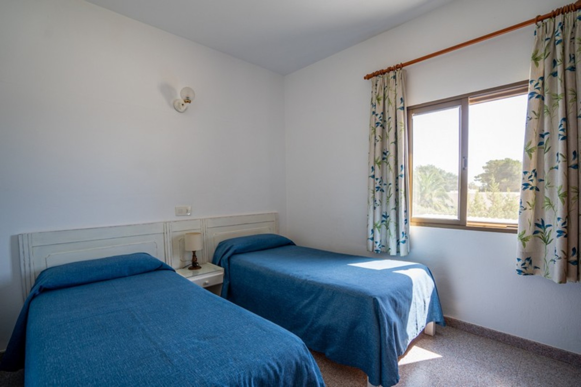 Apartamento, vistas al jardín