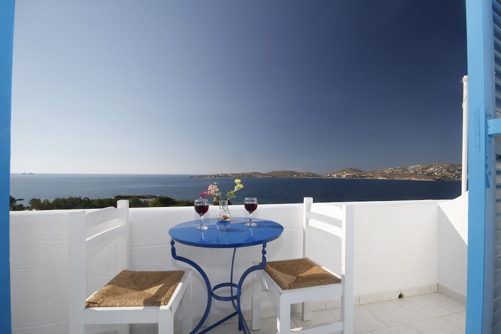 

Milano - Antiparos - Stratos Apartments & Studios