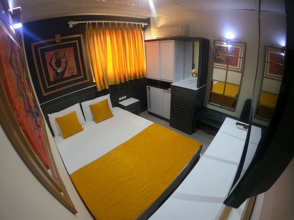 

Venezia - Antalya - Exporoyal Hotel