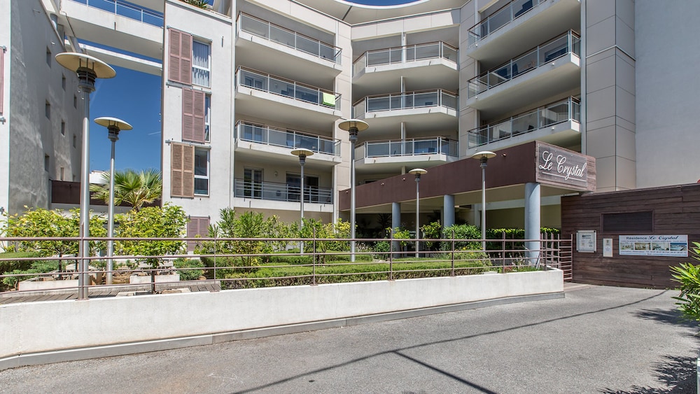 

Bari - Villeneuve-Loubet - Vacancéole - Résidence Le Crystal