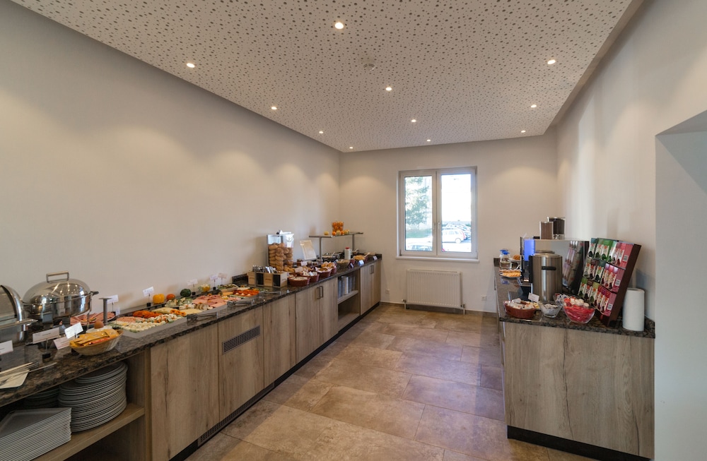 

Roma - Himberg - Arion Airport Hotel