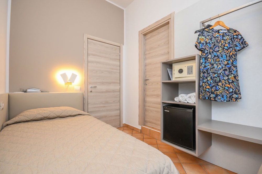 

Catania - Sirmione - Hotel Riel