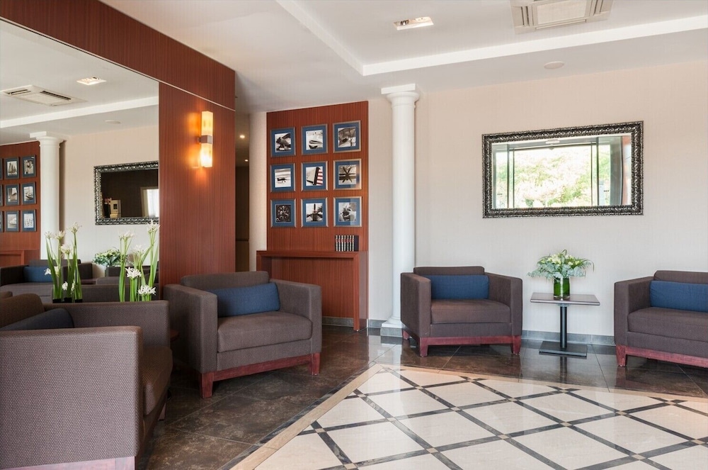 

Milano - Palaiseau - Plessis Parc Hôtel