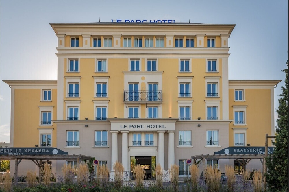 

Milano - Palaiseau - Plessis Parc Hôtel