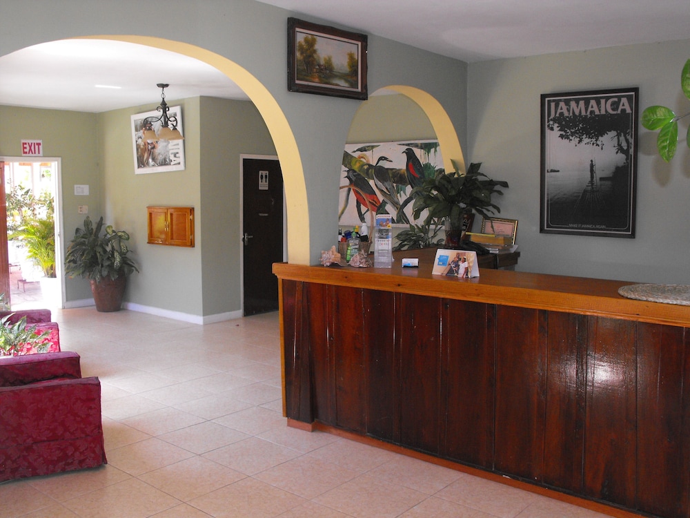 

Torino - Montego Bay - Verney House Resort
