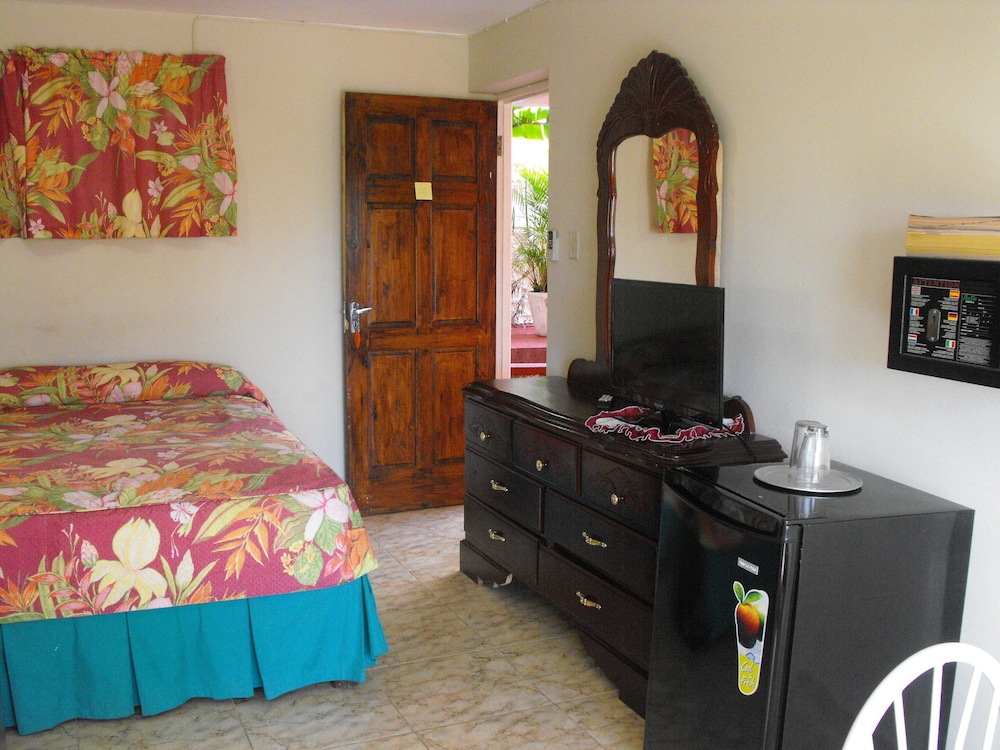 

Venezia - Montego Bay - Verney House Resort