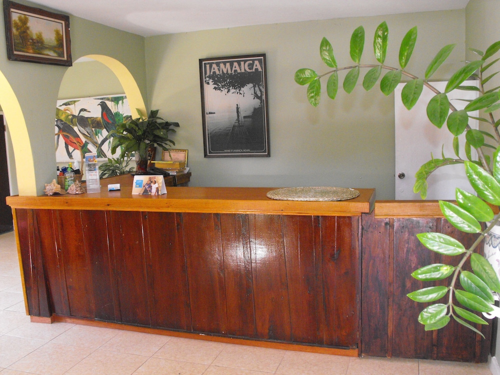 

Napoli - Montego Bay - Verney House Resort