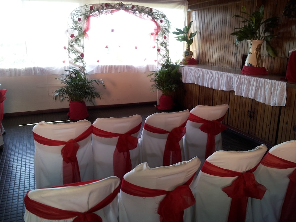 

Bari - Montego Bay - Verney House Resort