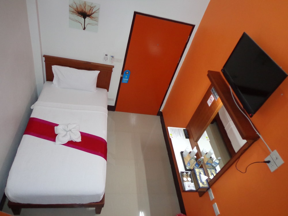 

Milano - Haad Yuan - First and Frang Hotel - Koh Phangan
