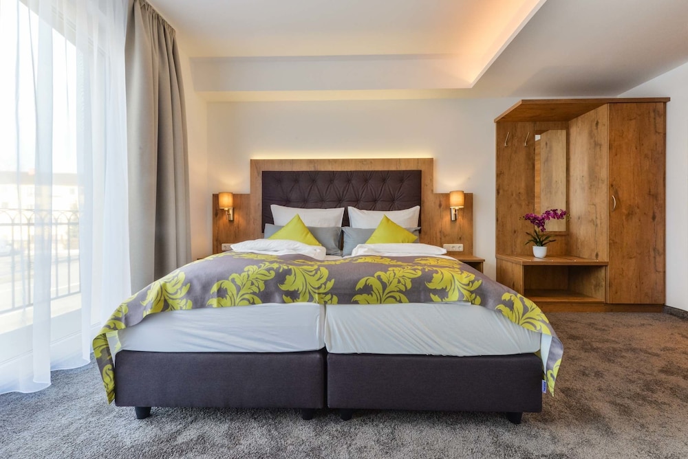 

Roma - Friedberg - Hotel Haunstetter Hof Augsburg