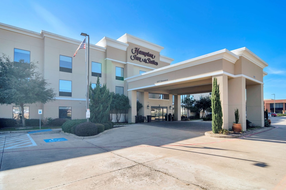 Days Inn By Wyndham Fort Worth North / Fossil Creek - Fort Worth -  