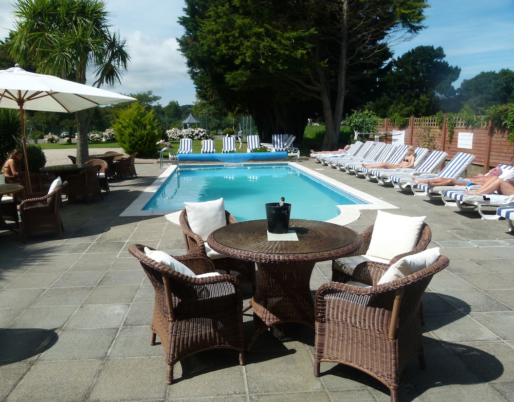 

Milano - St. Saviour - Beachcombers Hotel
