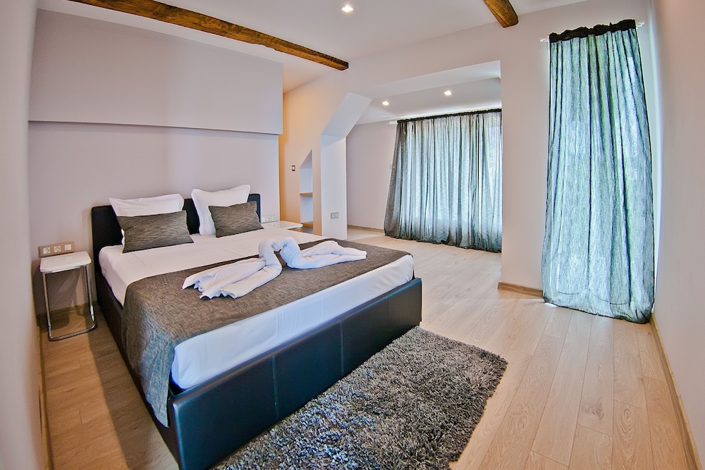 

Venezia - Varna - Hotel Amfora