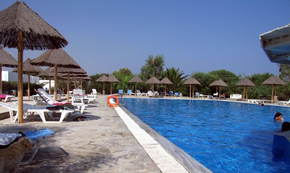 

Milano - Paros, Isole Greche - Surfing Beach Village Paros