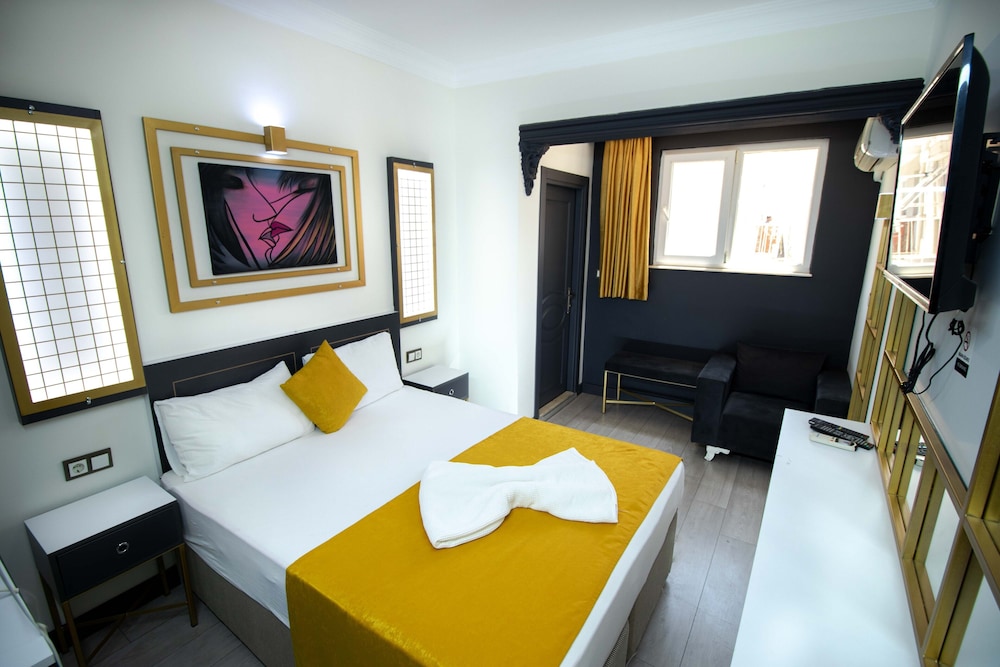 

Roma - Antalya - Exporoyal Hotel