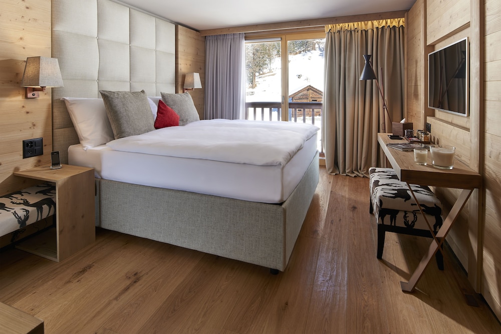 

Ancona - Grimentz - Chandolin Boutique Hotel