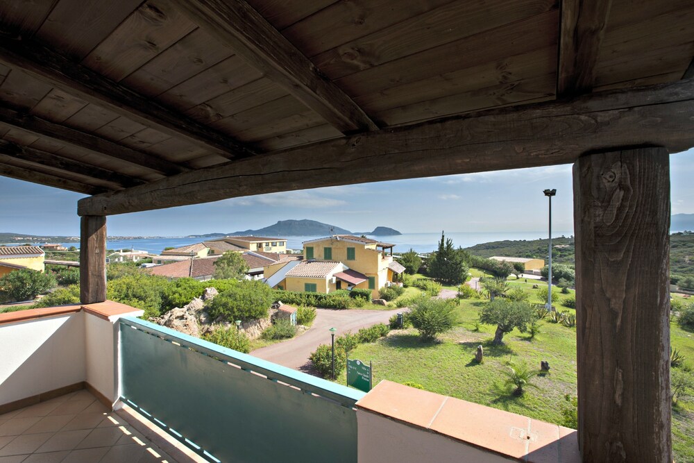

Roma - Olbia - Hotel Baia Aranzos