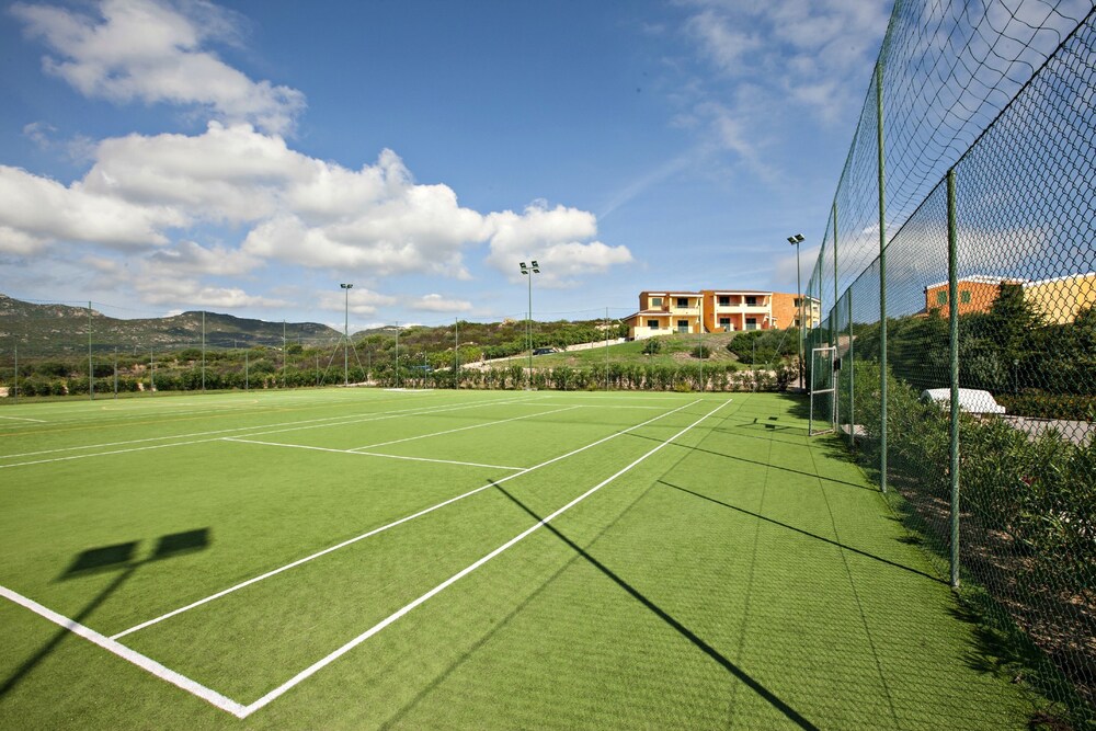 

Bologna - Olbia - Hotel Baia Aranzos