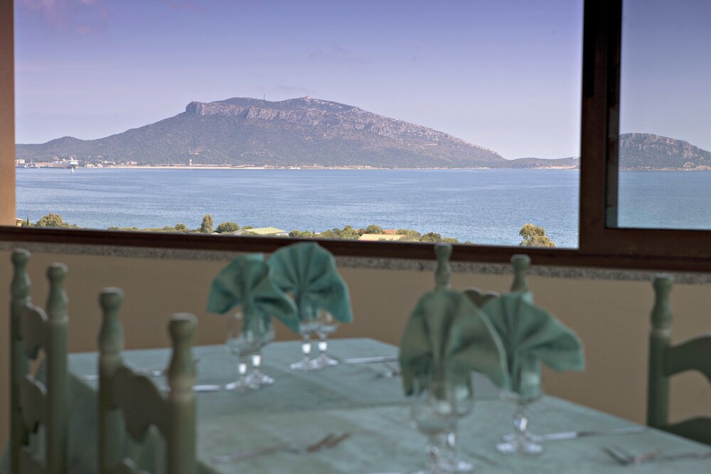 

Pisa - Olbia - Hotel Baia Aranzos