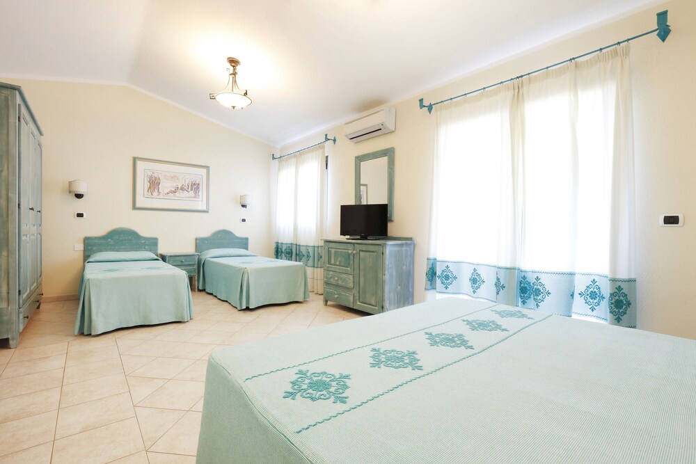

Bologna - Sardegna Est - Olbia, Costa Smeralda, San Teodoro, Mare Italia - Hotel Baia Aranzos