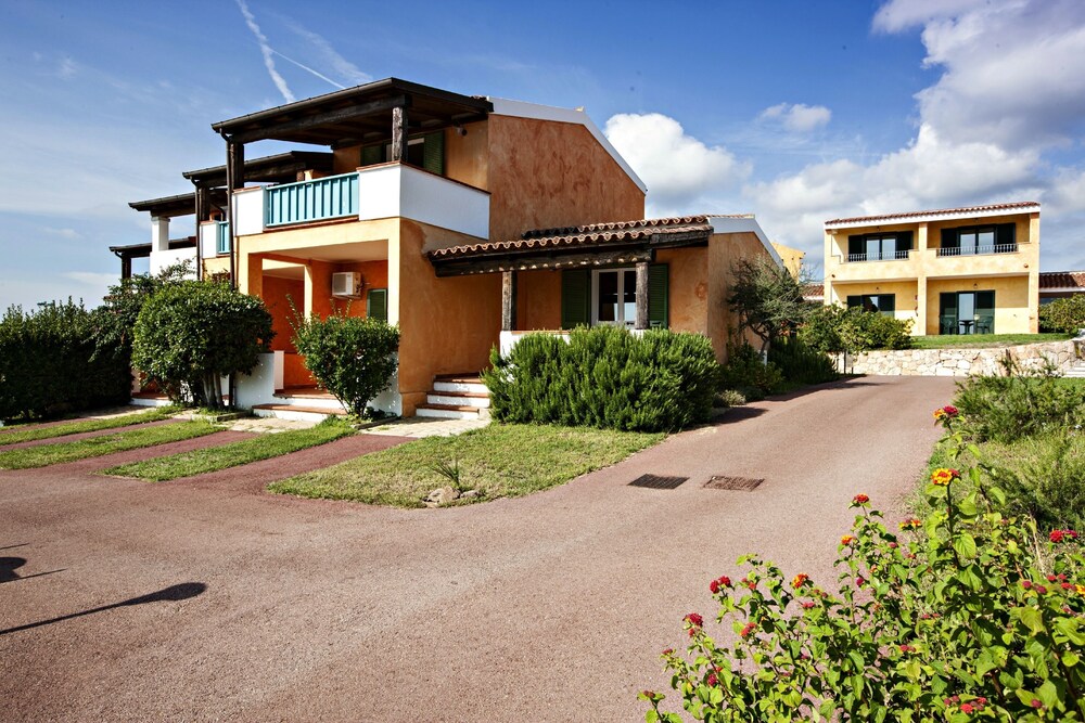 

Pisa - Olbia - Hotel Baia Aranzos