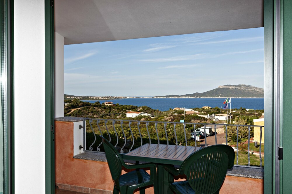

Pisa - Olbia - Hotel Baia Aranzos