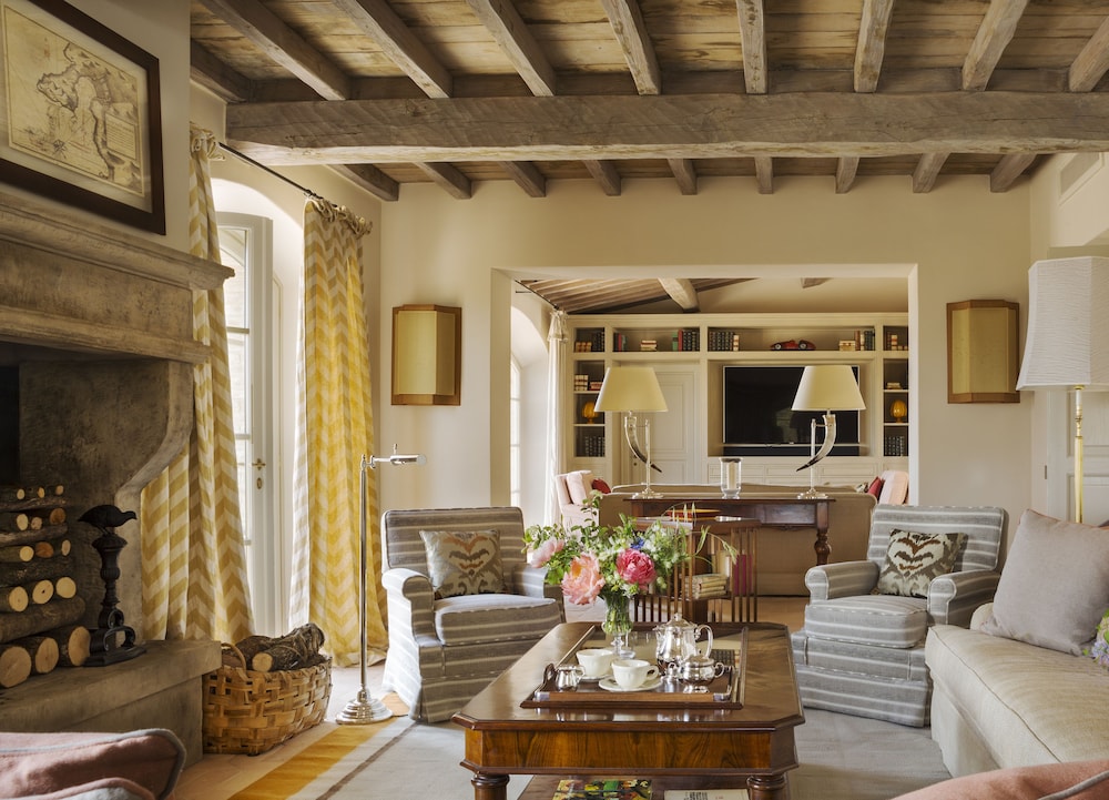 

Brindisi - Montalcino - Rosewood Castiglion del Bosco