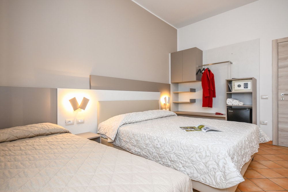 

Palermo - Desenzano del Garda - Hotel Riel