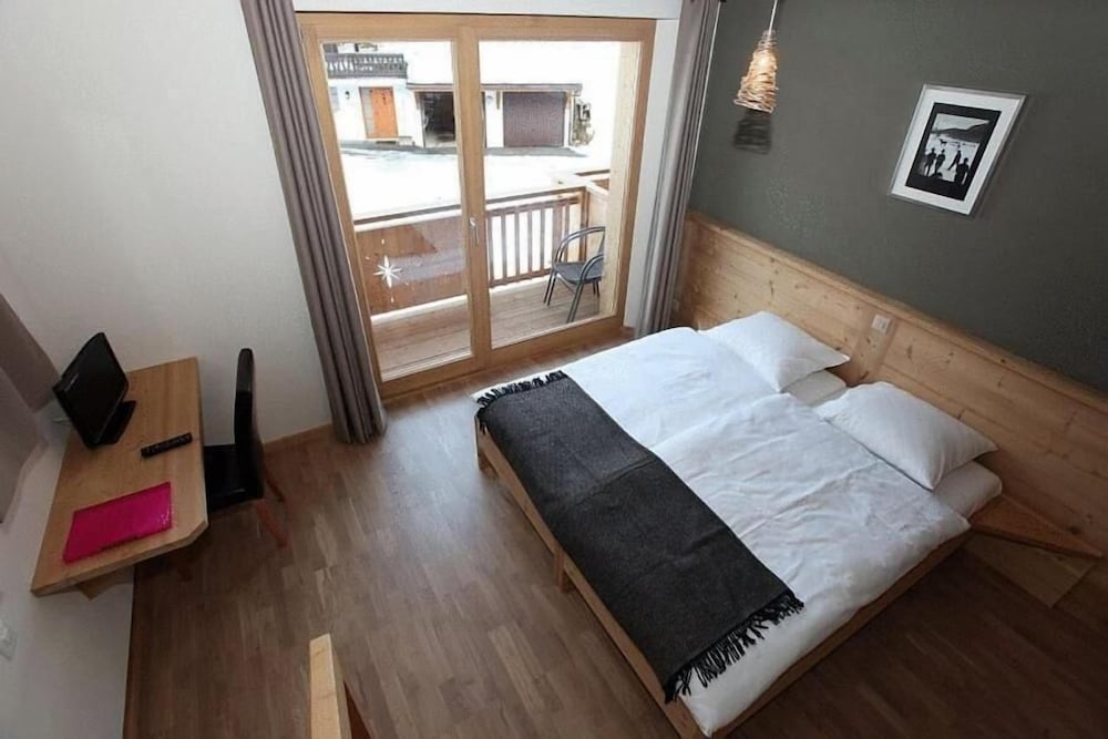 

Milano - Champéry - Helvetia hotel