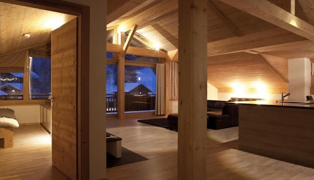 

Napoli - Champéry - Helvetia hotel