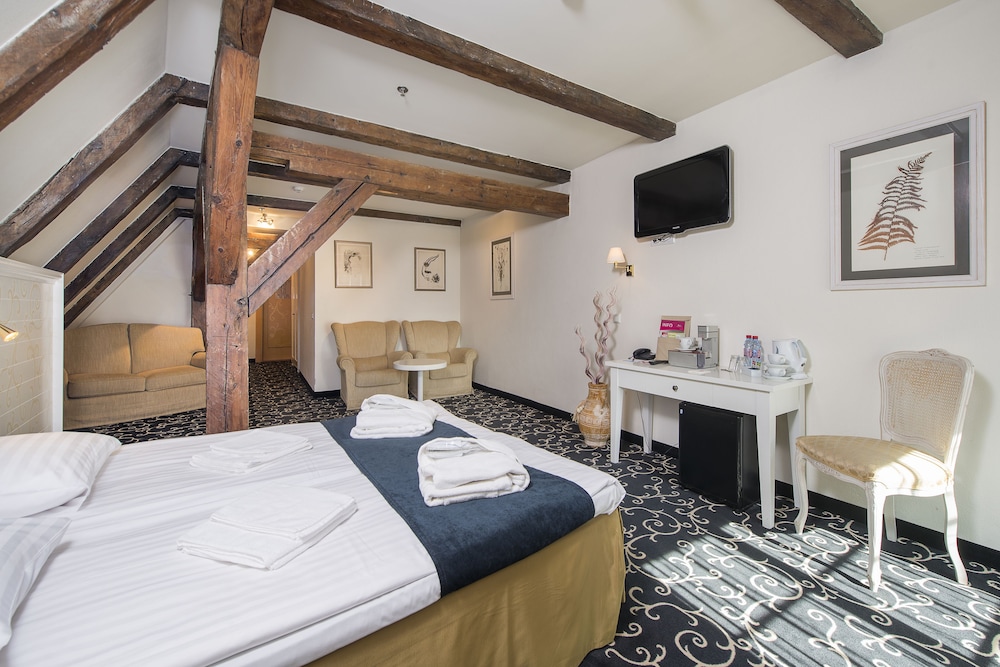 

Milano - Tallinn - Meriton Old Town Garden Hotel