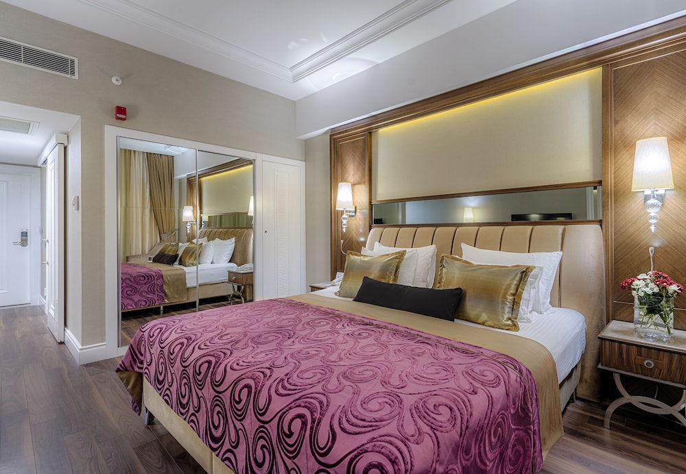 

Milano - Boğazkent - DOBEDAN EXCLUSIVE HOTEL & SPA