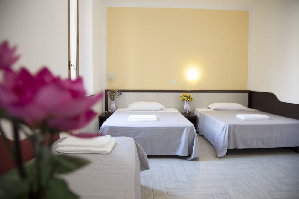

Napoli - Peschiera Borromeo - Hotel Poma