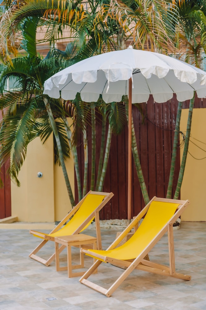 

Catania - Patong Beach - Bauman Ville Hotel