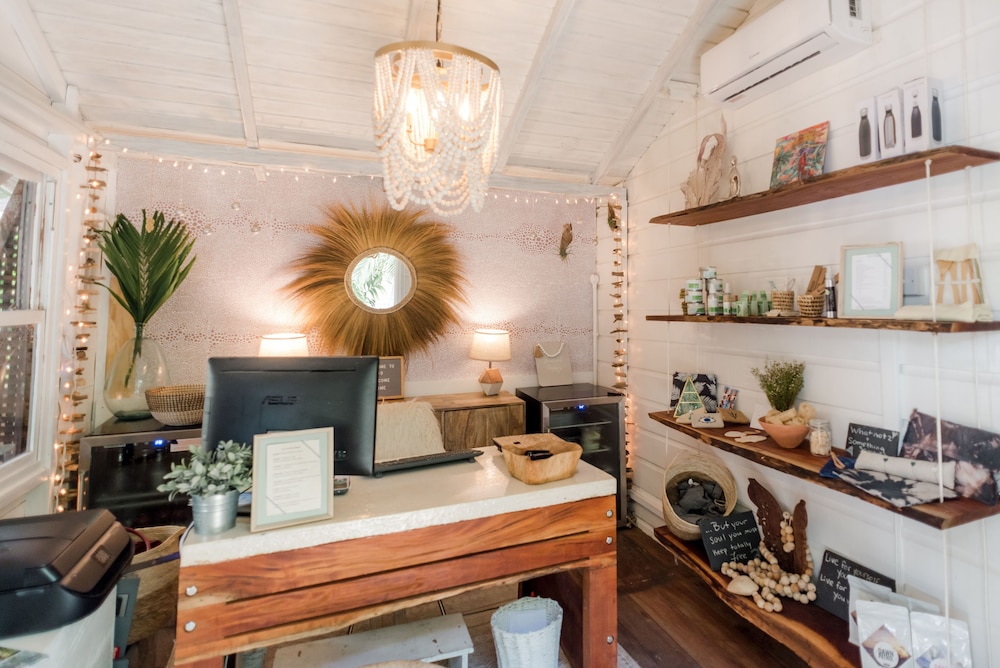 

Milano - Bathsheba - ECO Lifestyle & Lodge