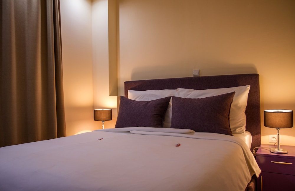 

Milano - Podgorica - Hotel M