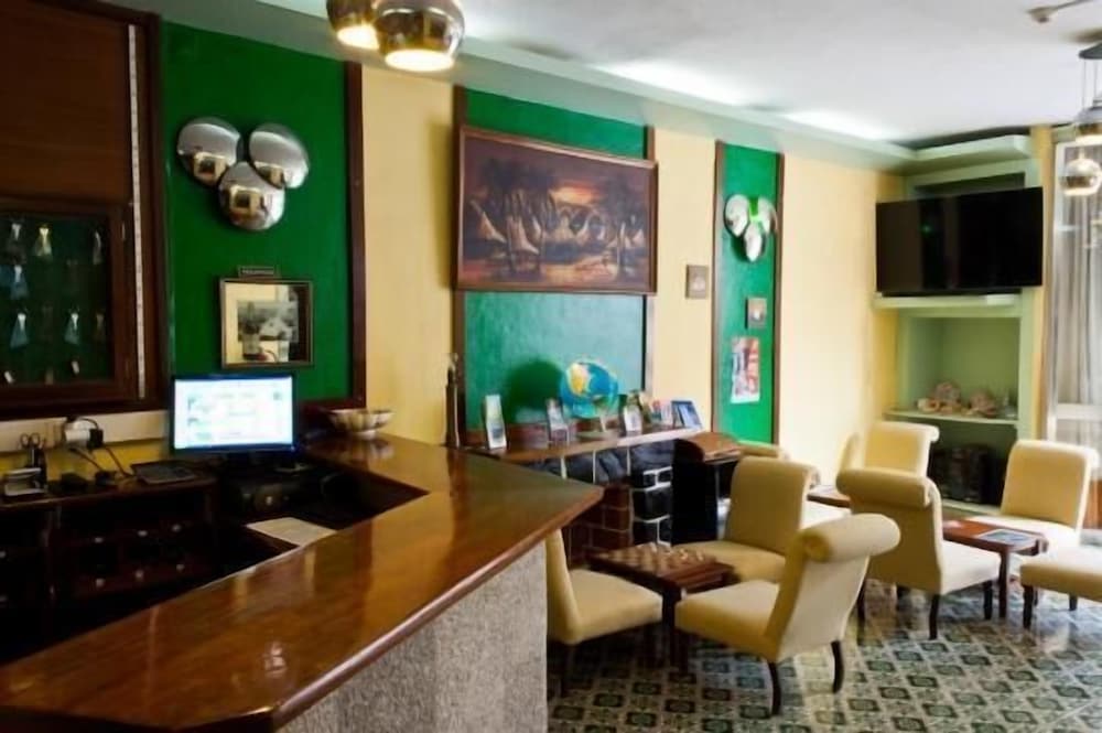 

Bari - Caniço - Residencial Monaco 38051-AL