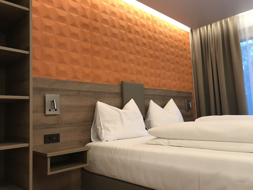 

Roma - Dachau - WESTSIDE Hotel