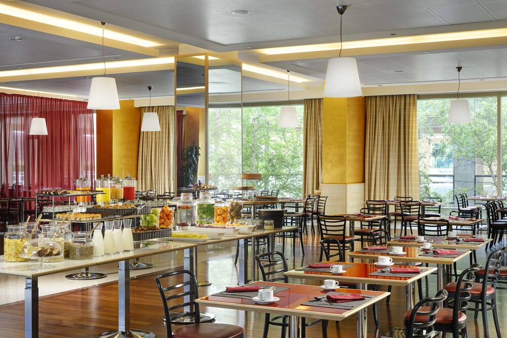 

Lamezia Terme - Rho (Fiera) - UNAHOTELS Expo Fiera Milano