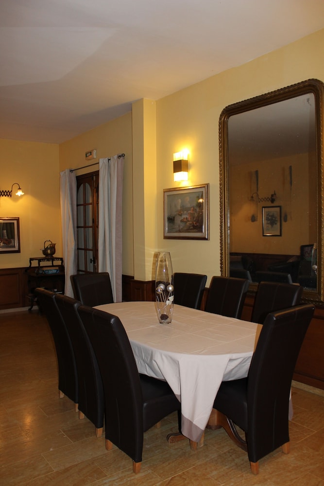 

Bologna - Borgo - Castellu Rossu