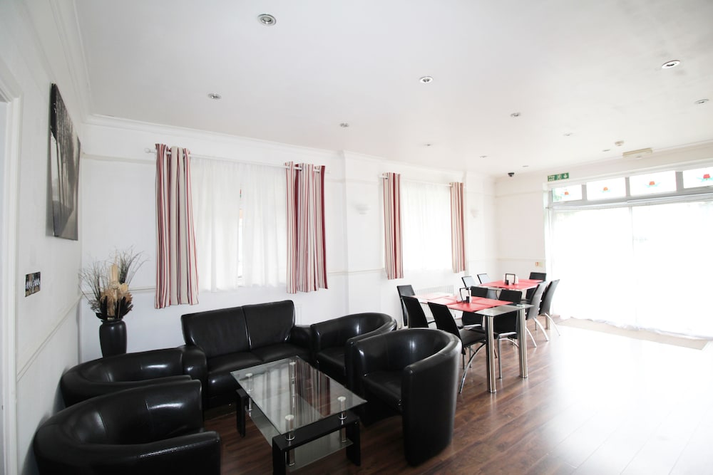 

Lamezia Terme - Thornton Heath - Flexistay Norbury Aparthotel
