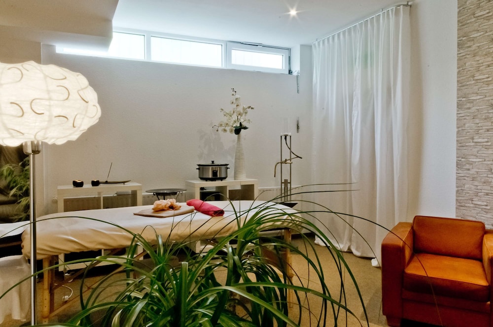 

Milano - Friedberg - Arthotel ANA Gold
